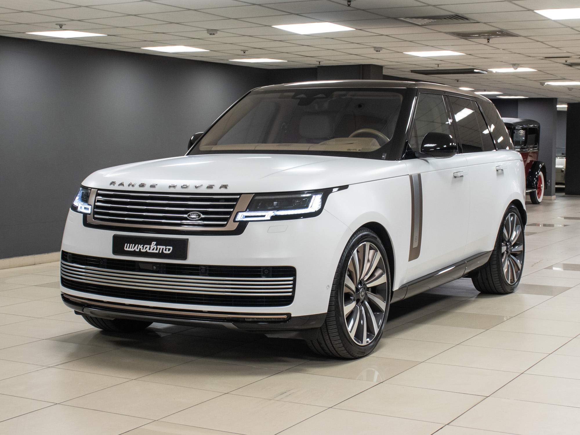 Range Rover P530SV Serenity
