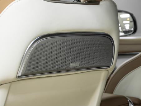 Land Rover Range Rover P530SV Serenity