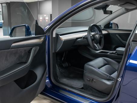 Tesla Model Y Dual Motor