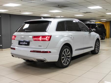 Audi Q7 Premium Plus