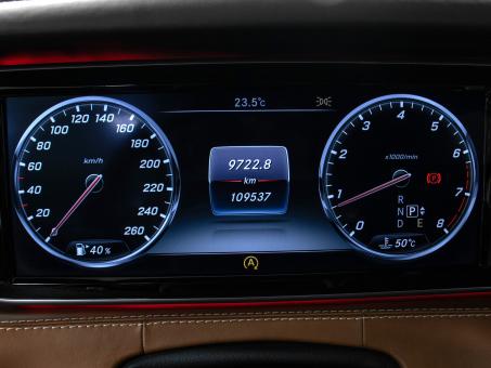 Mercedes-Benz S 500