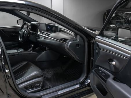 Lexus ES 350 F Sport