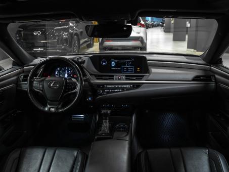 Lexus ES 350 F Sport