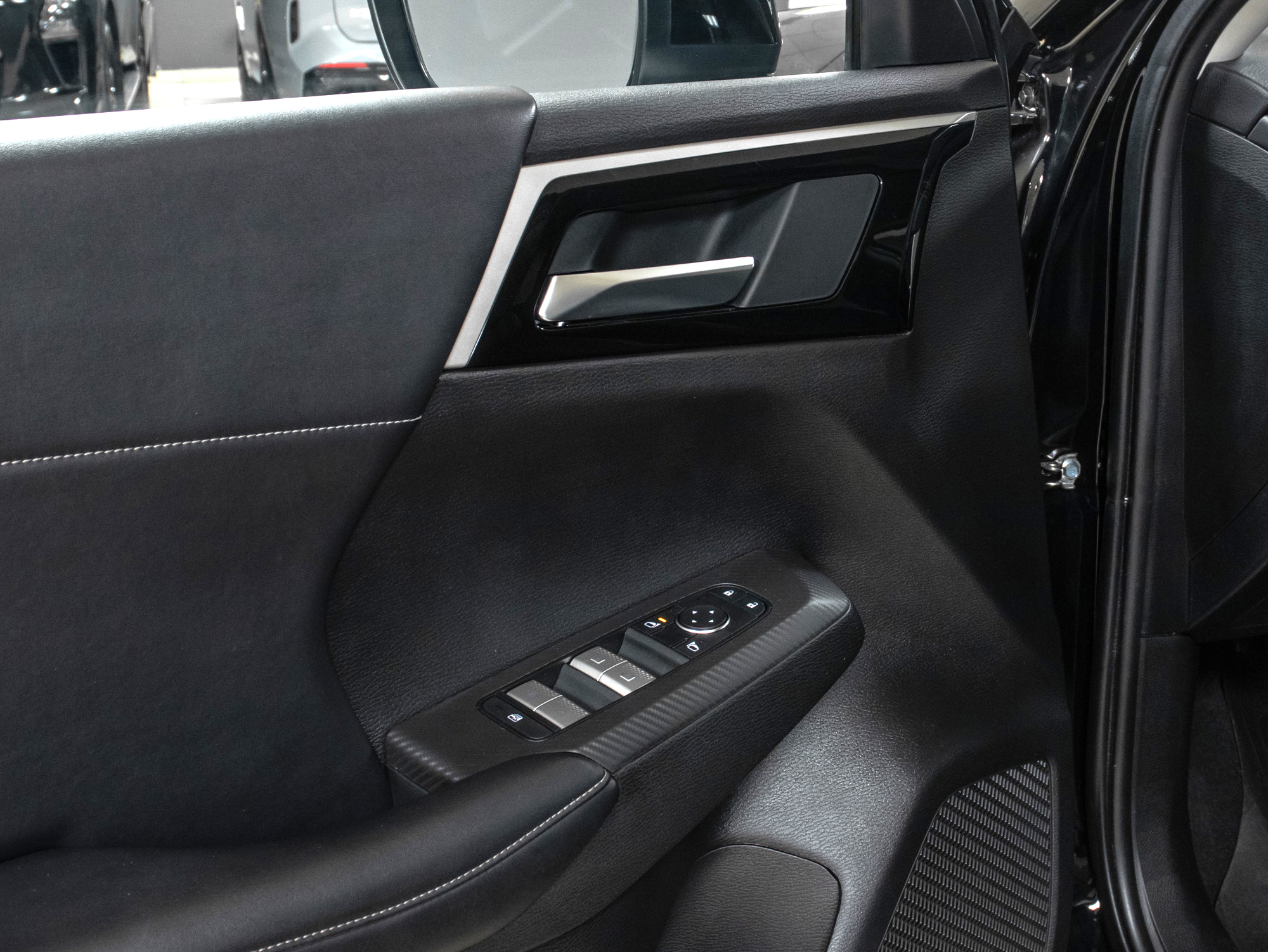 Mitsubishi Outlander SE
