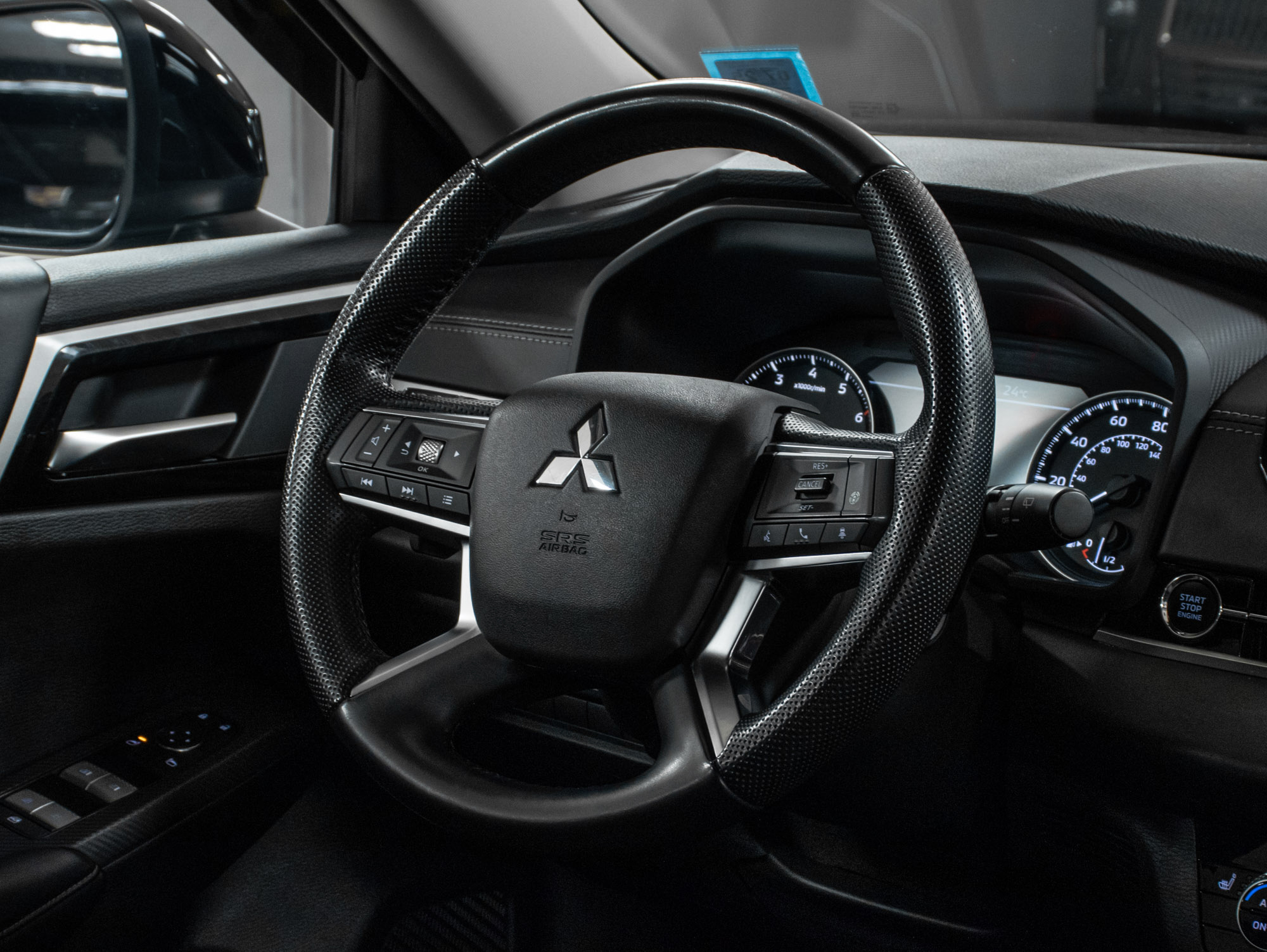 Mitsubishi Outlander SE