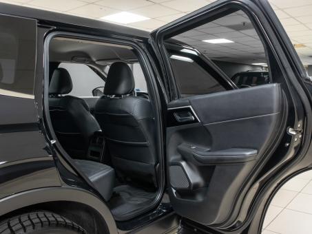 Mitsubishi Outlander SE