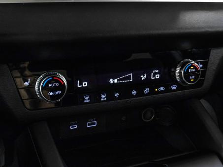 Mitsubishi Outlander SE