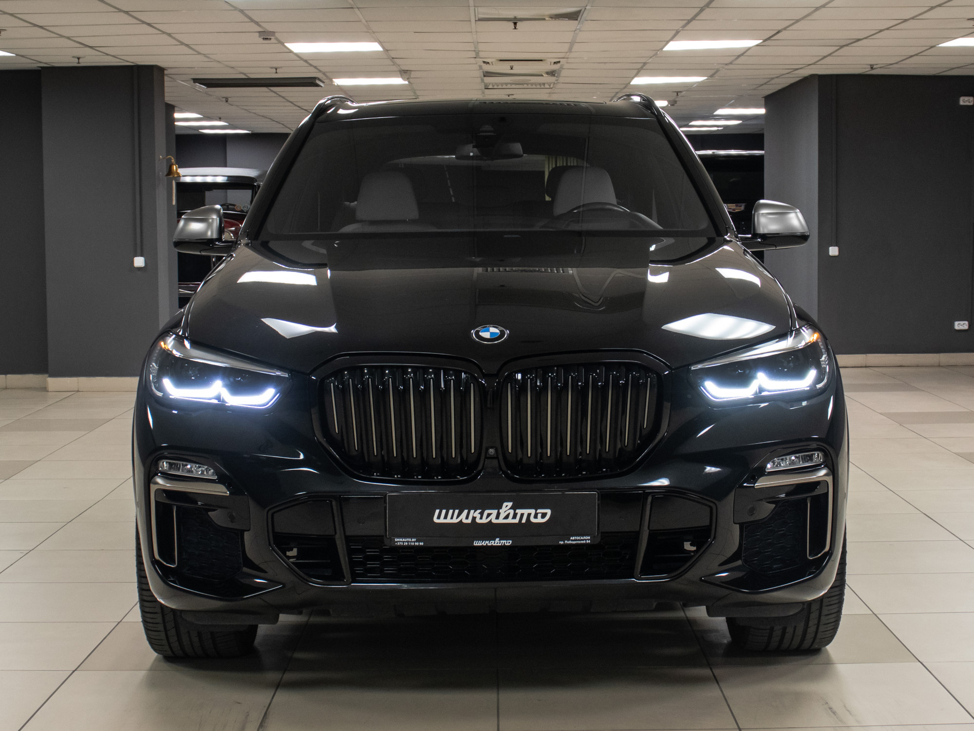 BMW X5 M50i