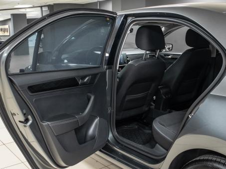 Volkswagen Polo sedan