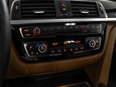 BMW 3 series 330 i xDrive