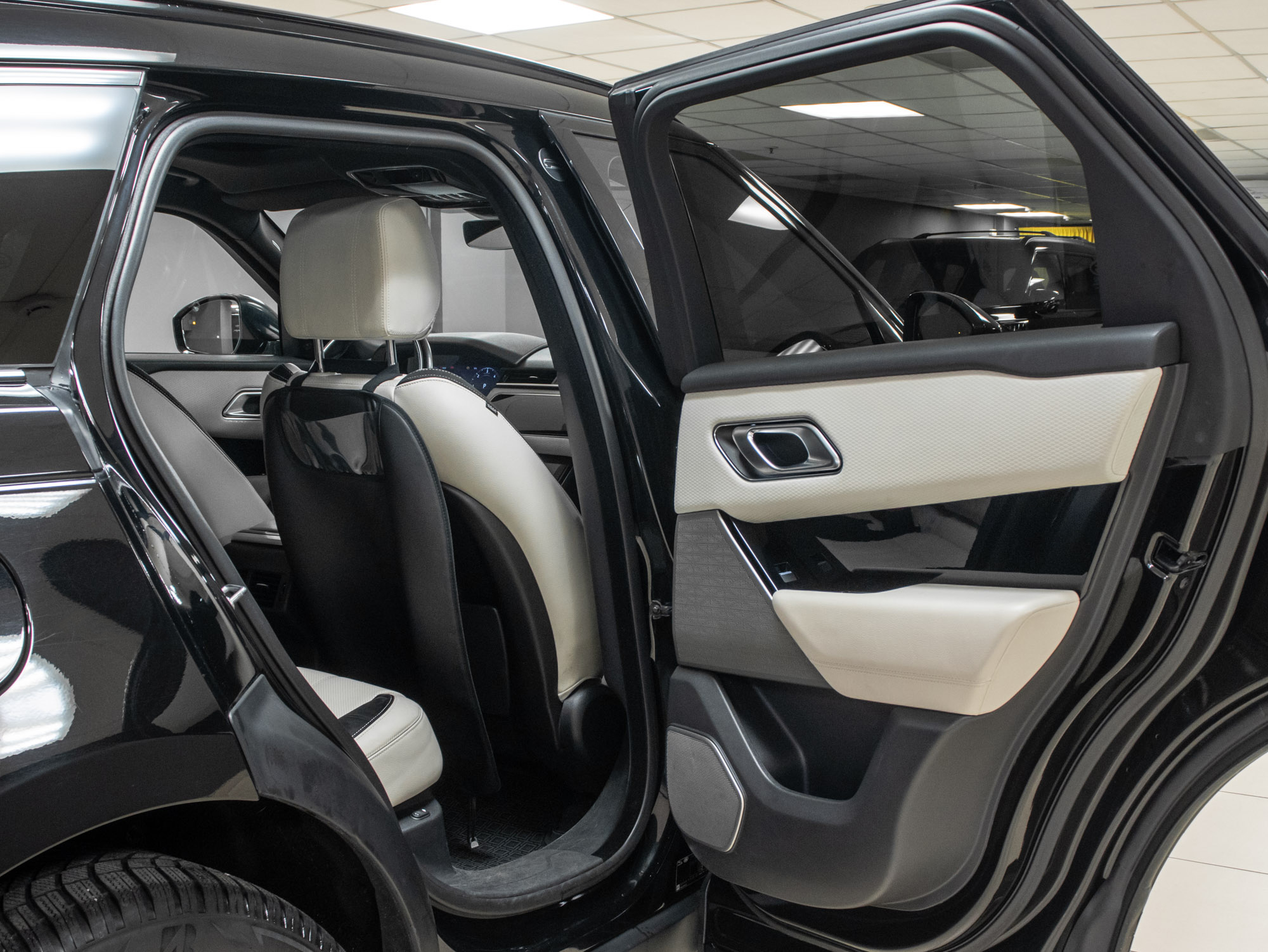 Land Rover Range Rover Velar D240SE