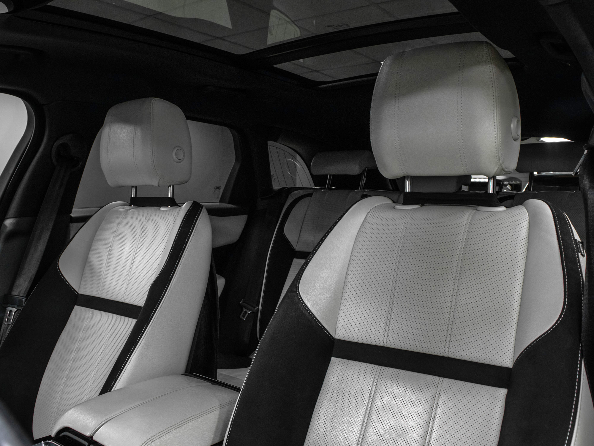 Land Rover Range Rover Velar D240SE