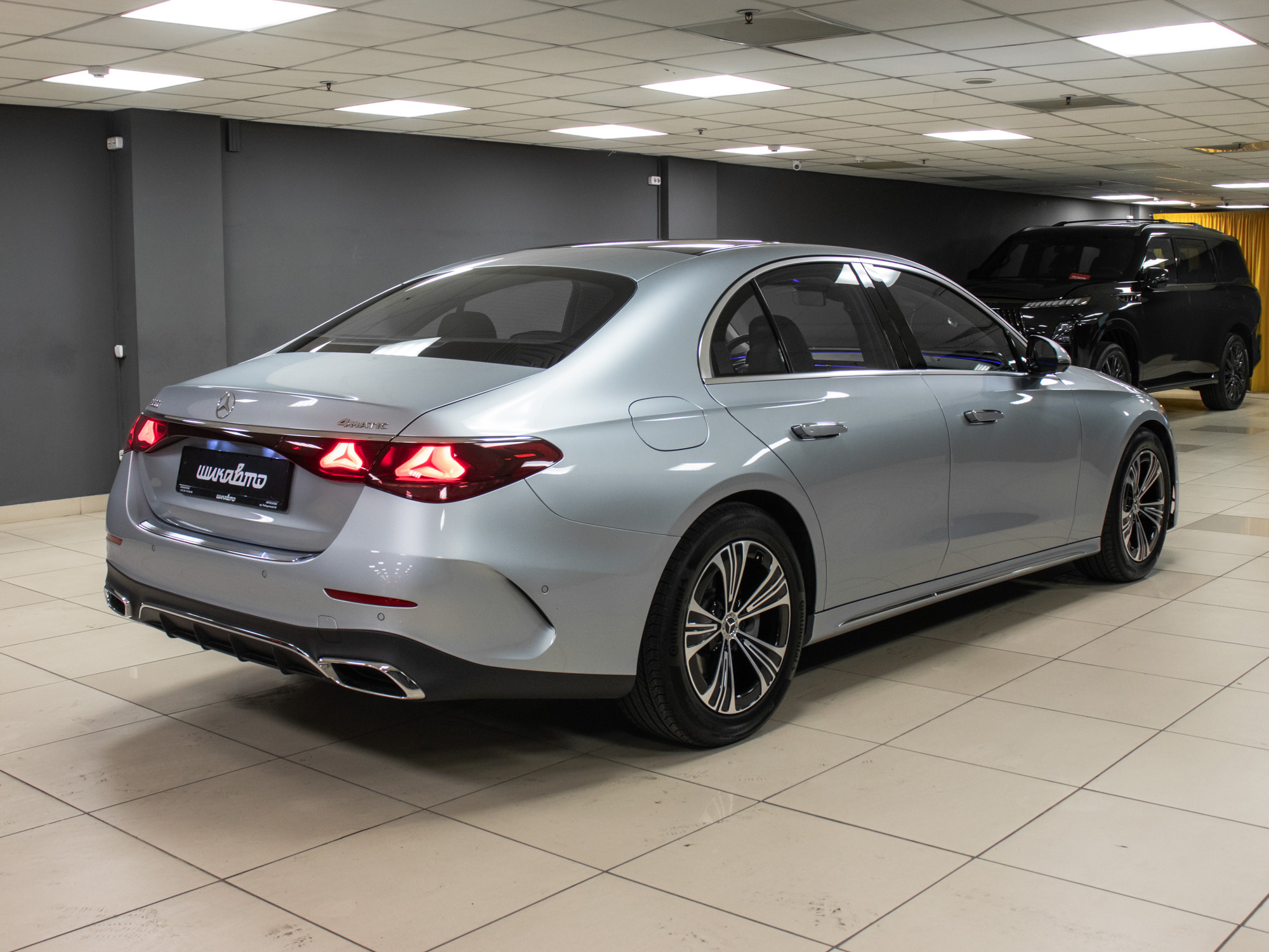 Mercedes-Benz E 350 4-matic