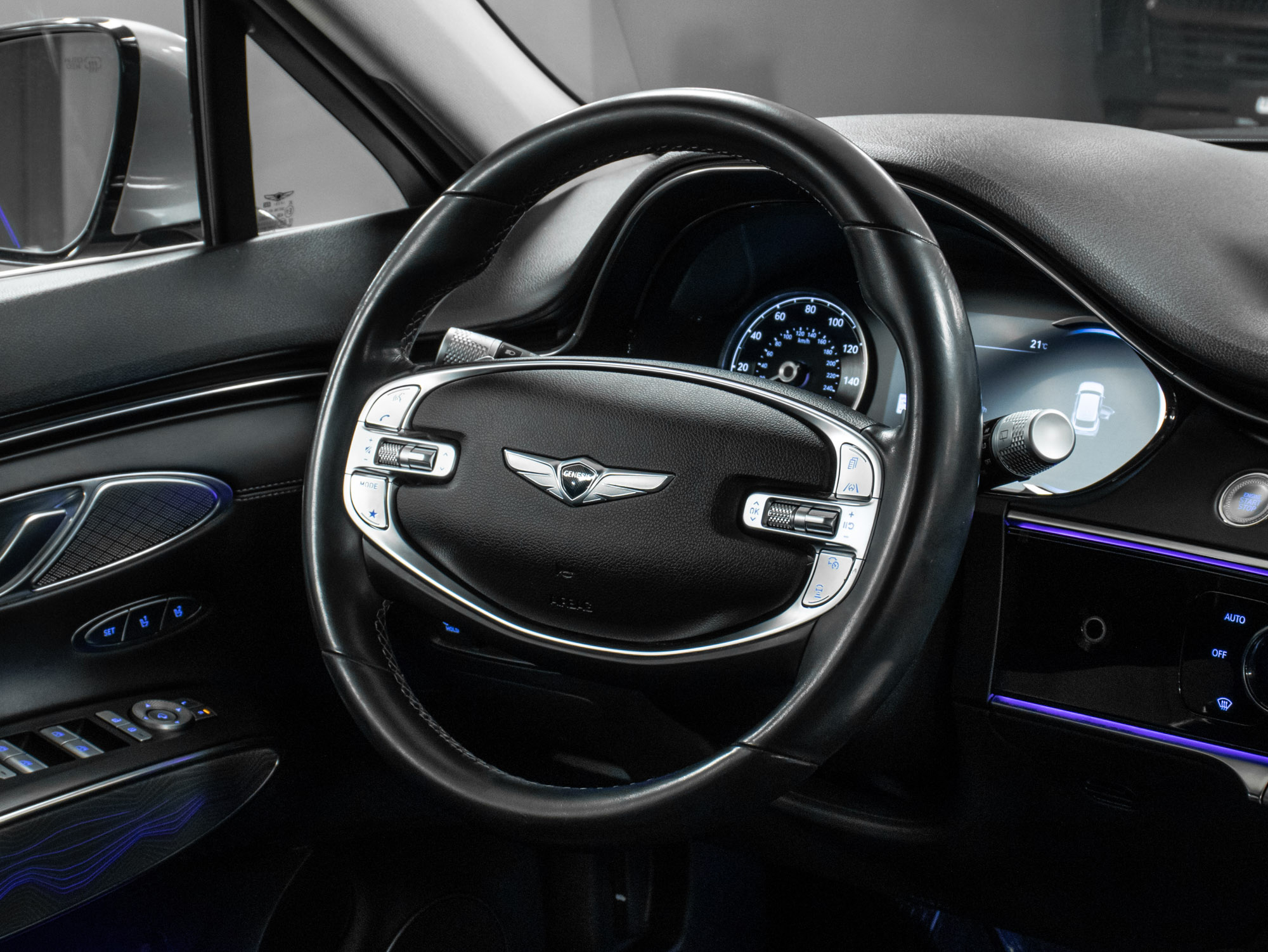 Genesis GV70 