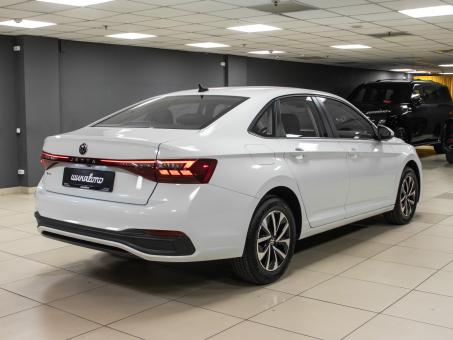 Volkswagen Jetta S