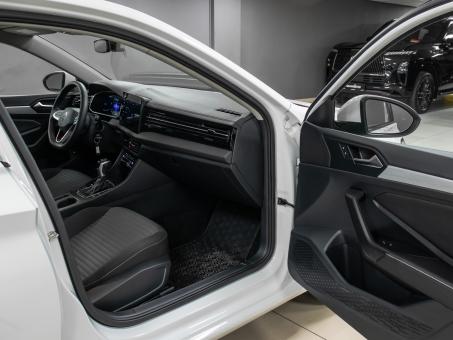 Volkswagen Jetta S