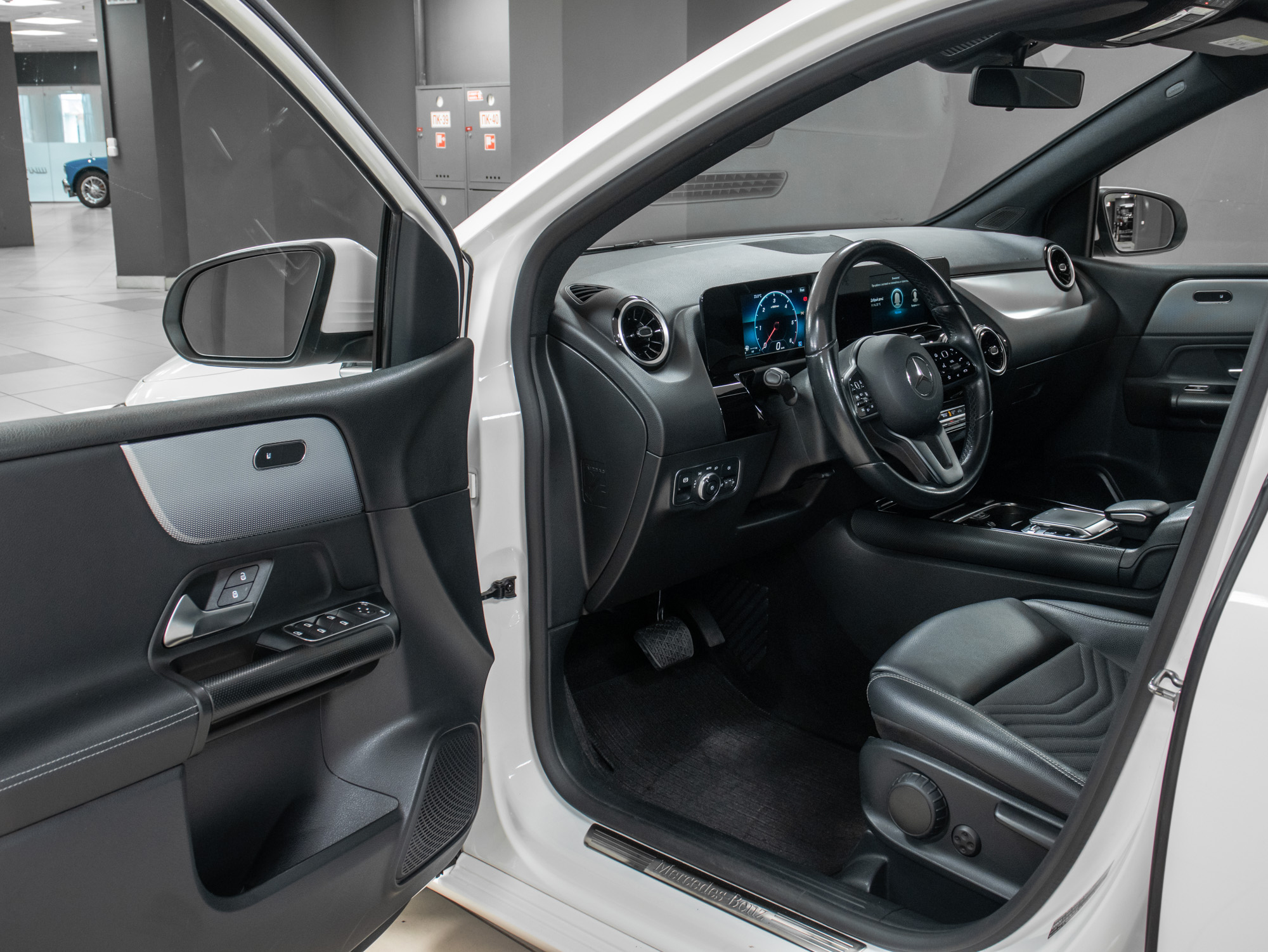 Mercedes-Benz B 180 D