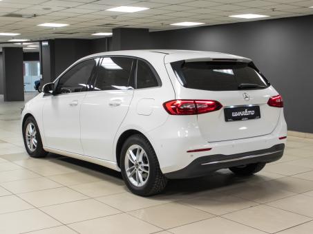 Mercedes-Benz B 180 D