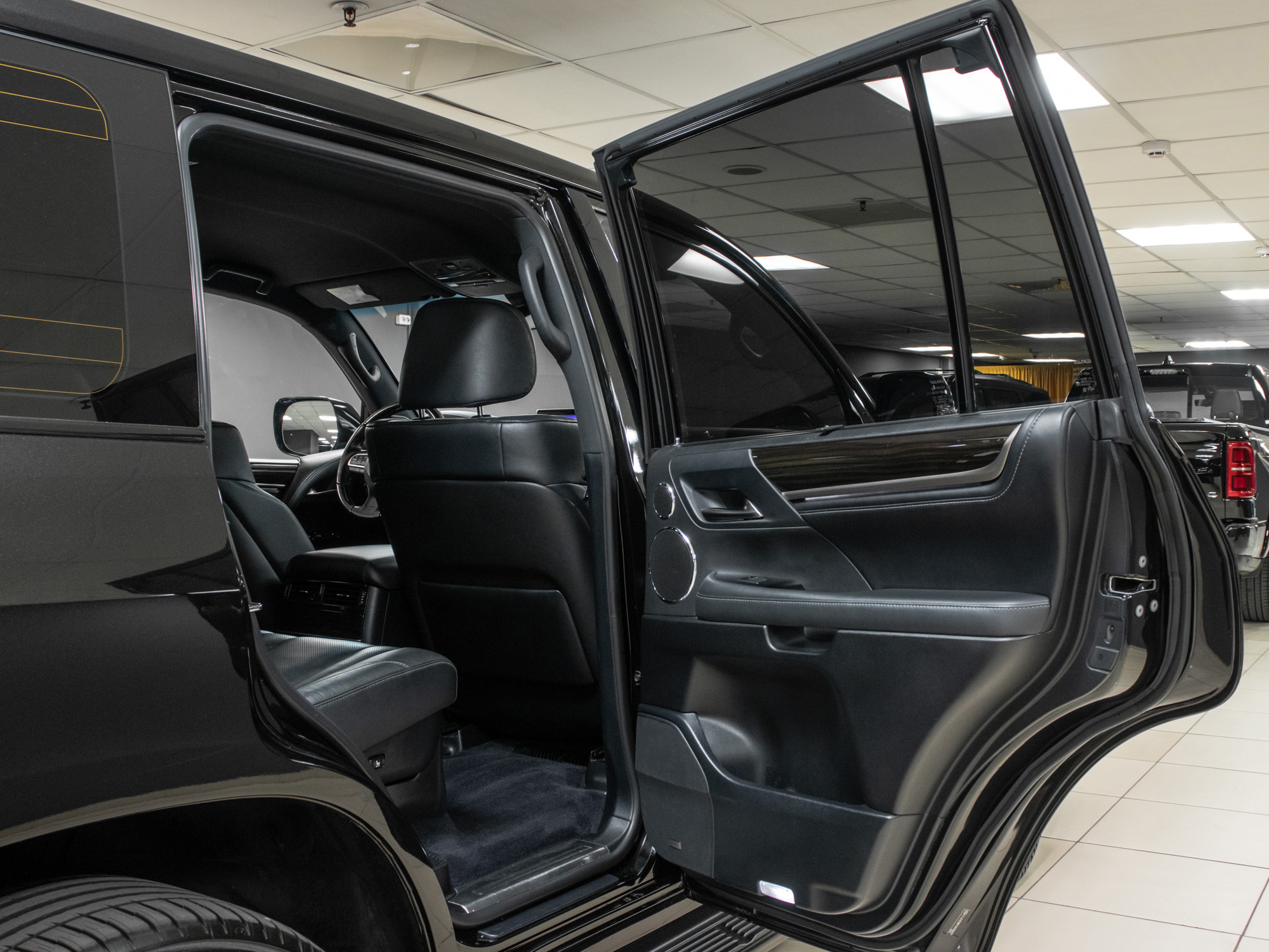 Lexus LX 450d