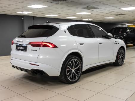 Maserati Grecale Modena