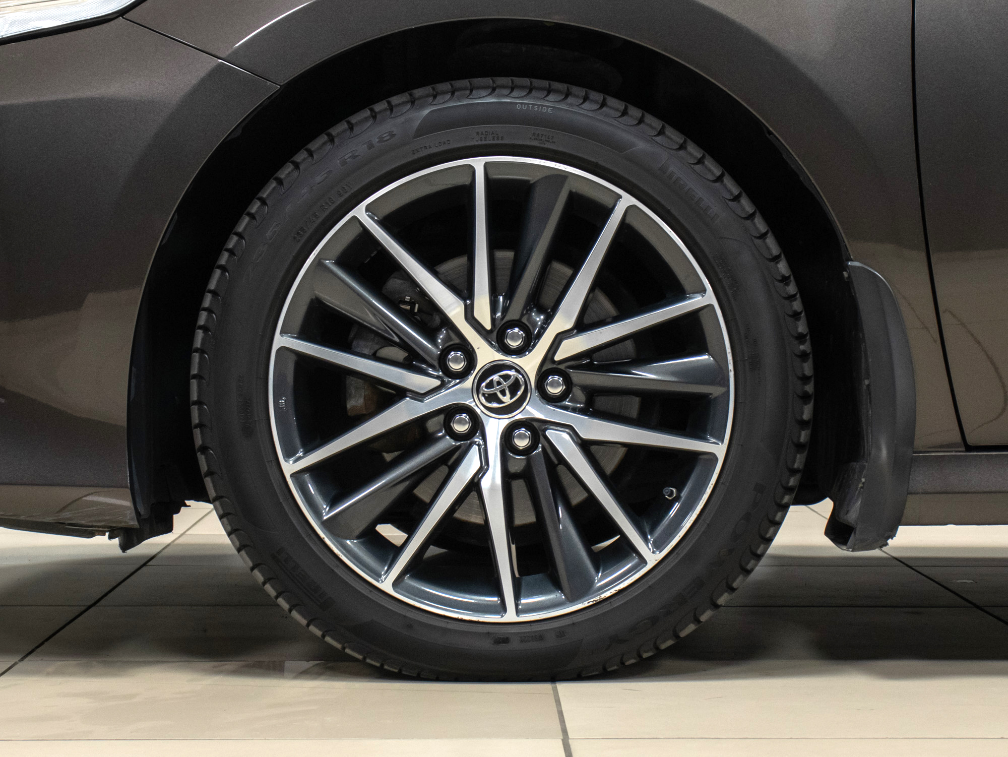 Toyota Camry V6