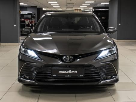 Toyota Camry V6