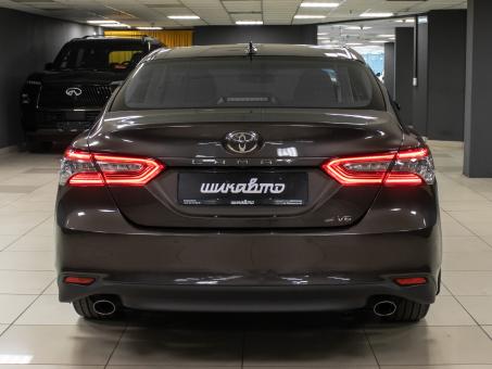 Toyota Camry V6
