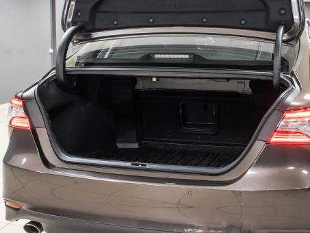 Toyota Camry V6