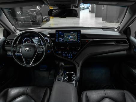 Toyota Camry V6