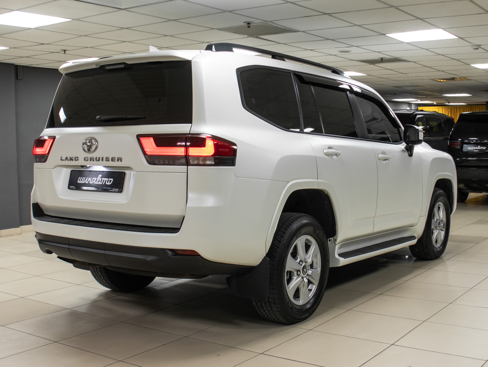 Toyota Land Cruiser LC300