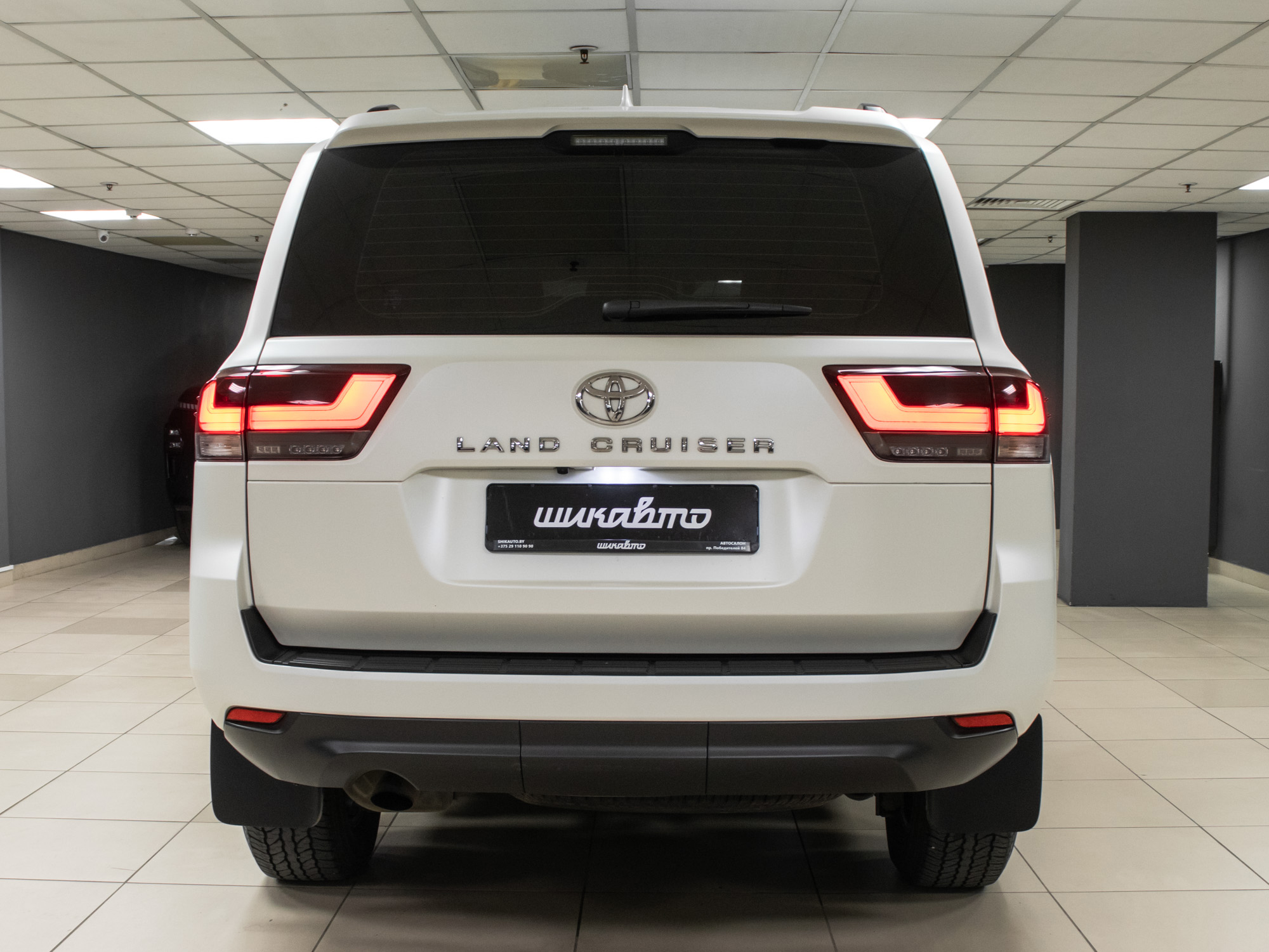 Toyota Land Cruiser LC300