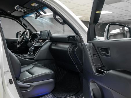 Toyota Land Cruiser LC300