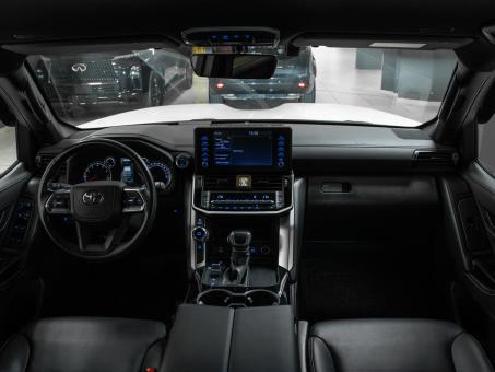 Toyota Land Cruiser LC300