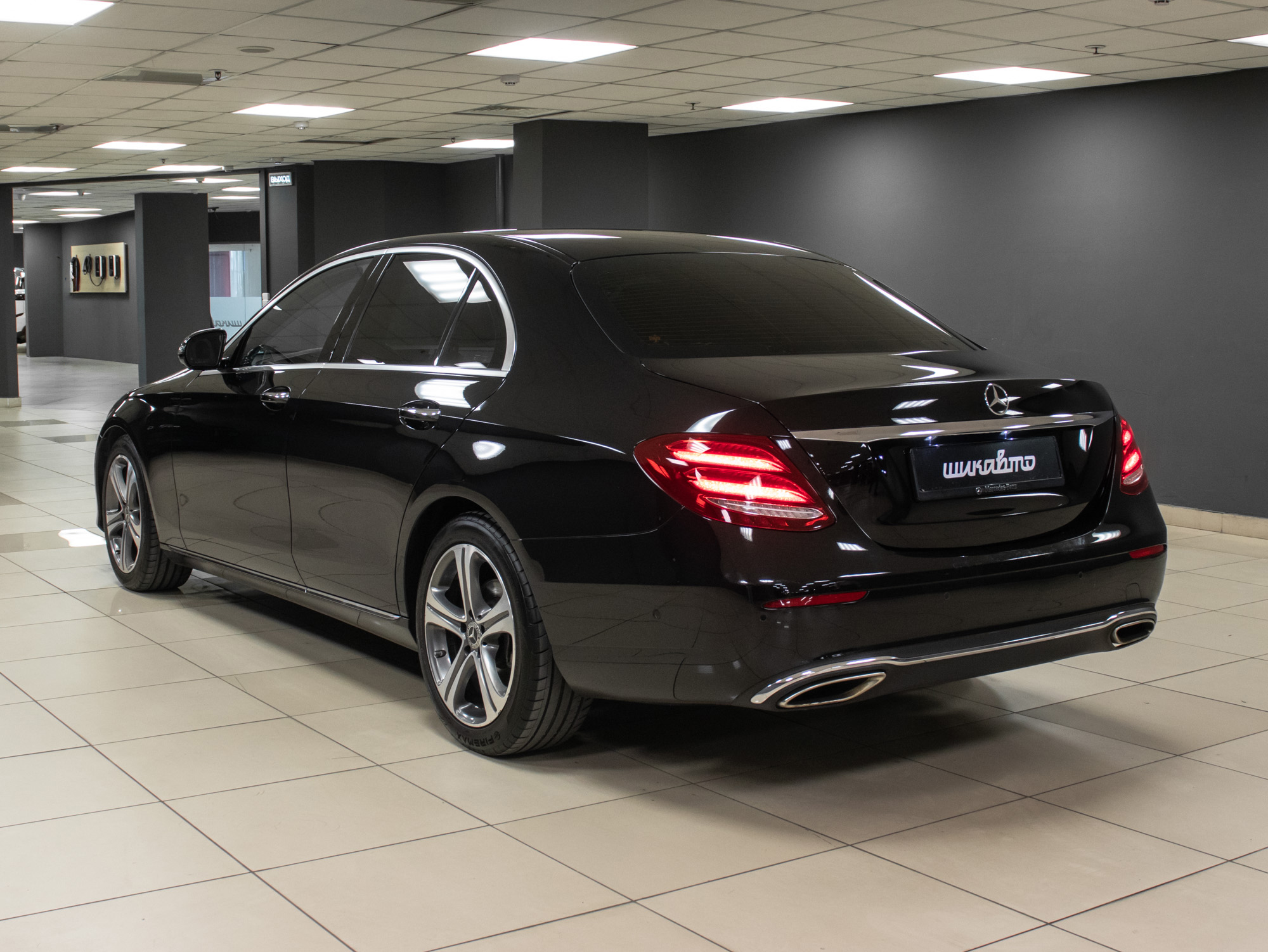 Mercedes-Benz E 300