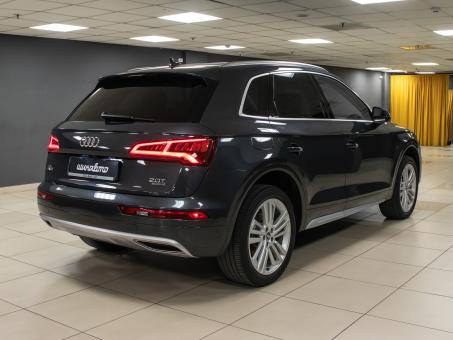 Audi Q5 premium plus