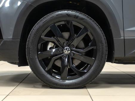 Volkswagen Taos SE