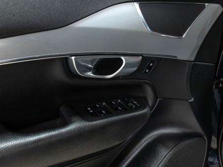 Volvo XC90 D4