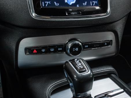Volvo XC90 D4