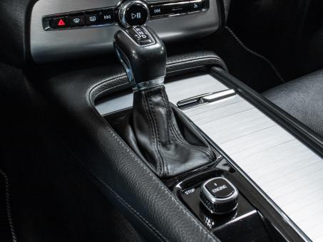 Volvo XC90 D4