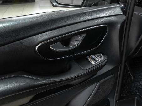Mercedes-Benz V class