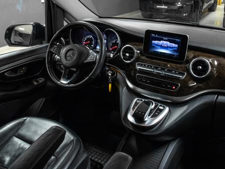 Mercedes-Benz V class