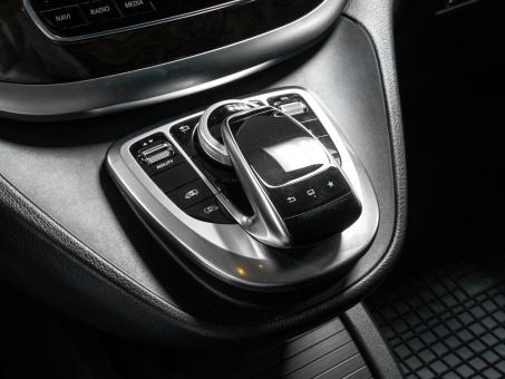 Mercedes-Benz V class