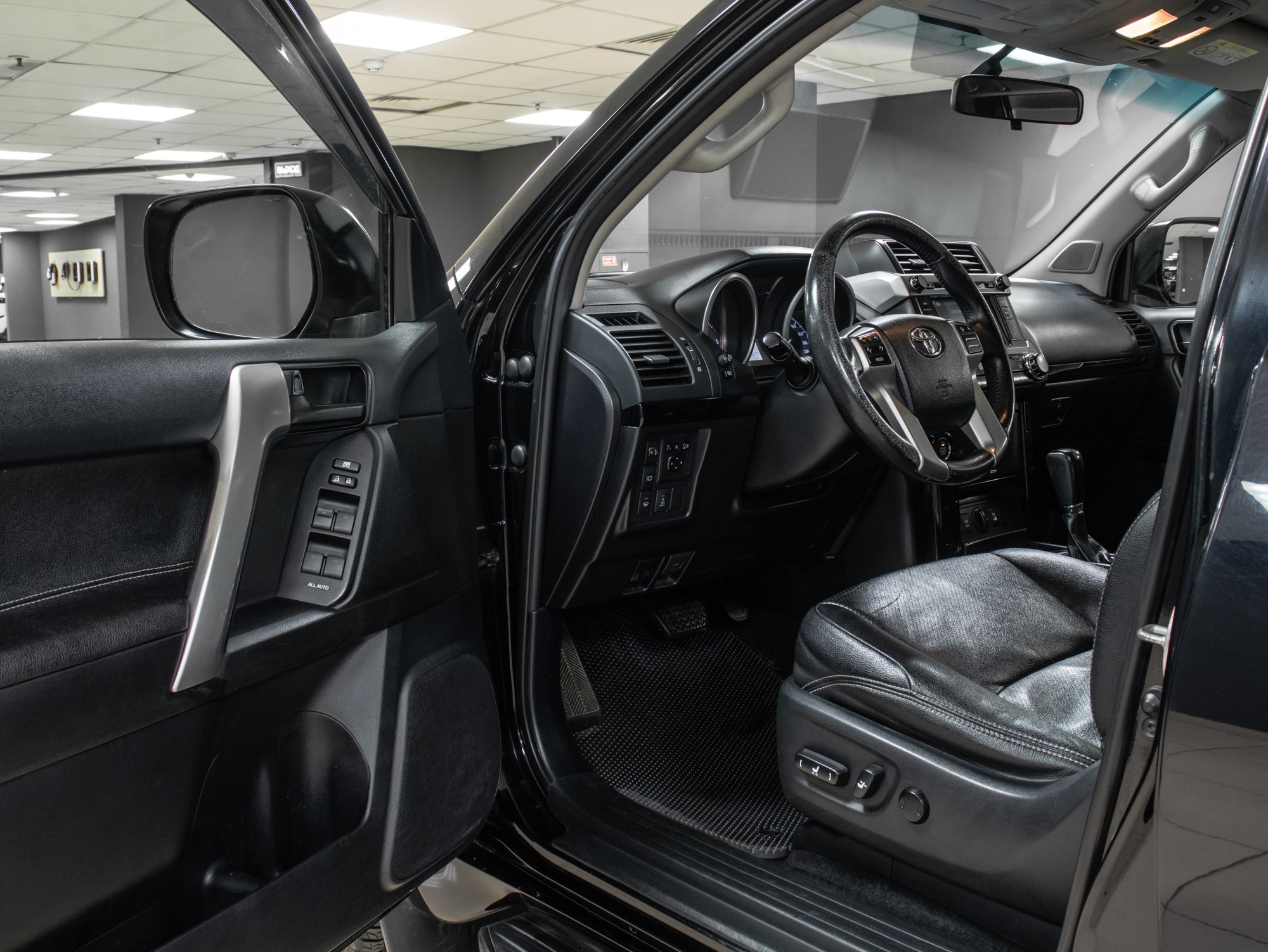 Toyota Land Cruiser Prado 150