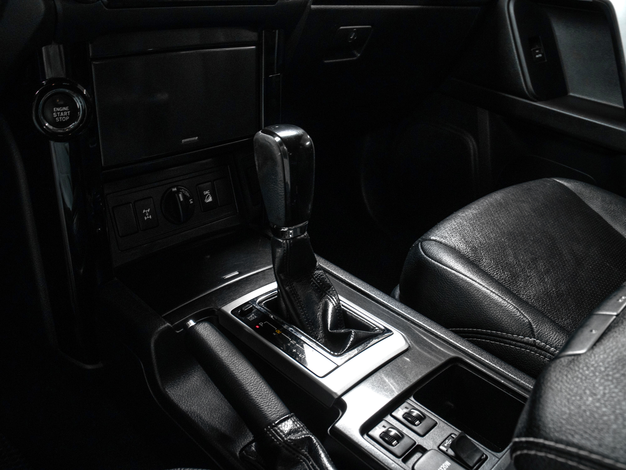 Toyota Land Cruiser Prado 150