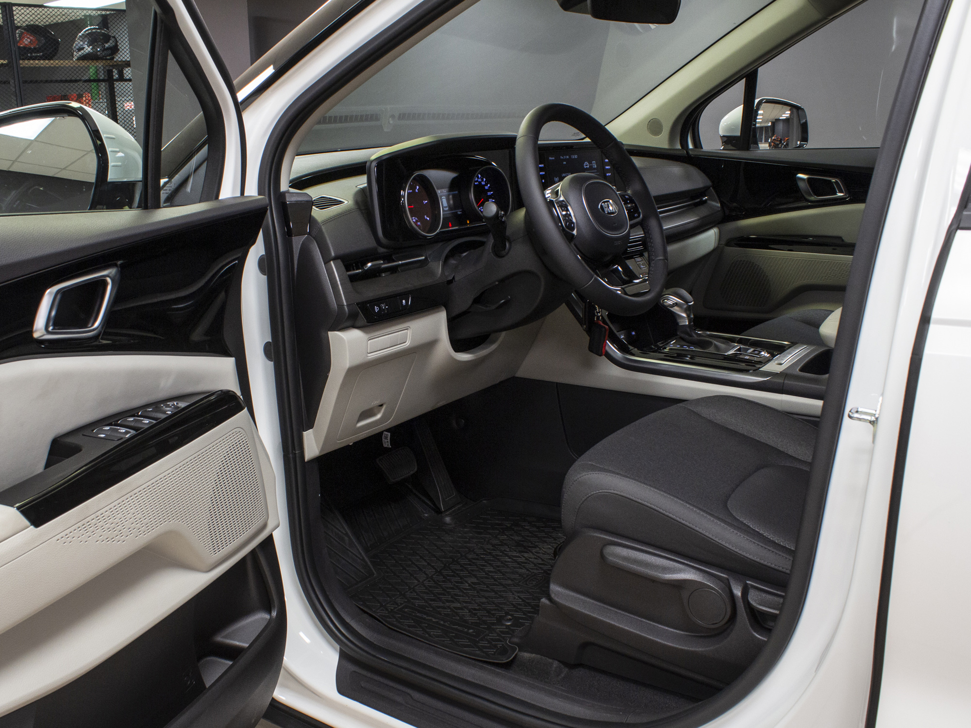 Kia Carnival 2.2D