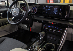 Kia Carnival 2.2D