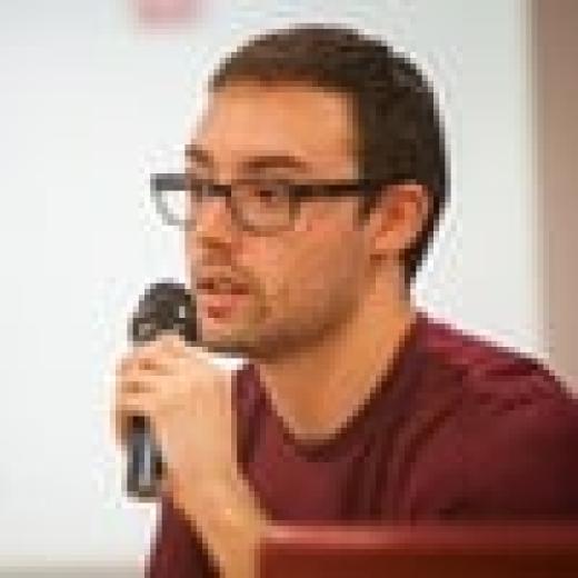 Profile photo of Víctor Robles