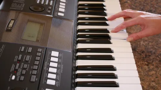 Learn Piano Scales: Play any song in any key! Like Pro's do