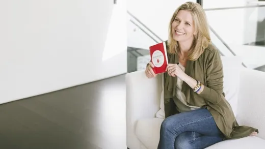 Pitch Yourself! Learn to Ignite Curiosity + Inspire Action.