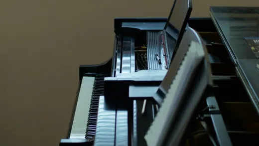 Piano Sight-Reading Development with 25 Exercises